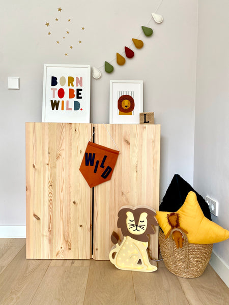 Lion Wooden Lamp